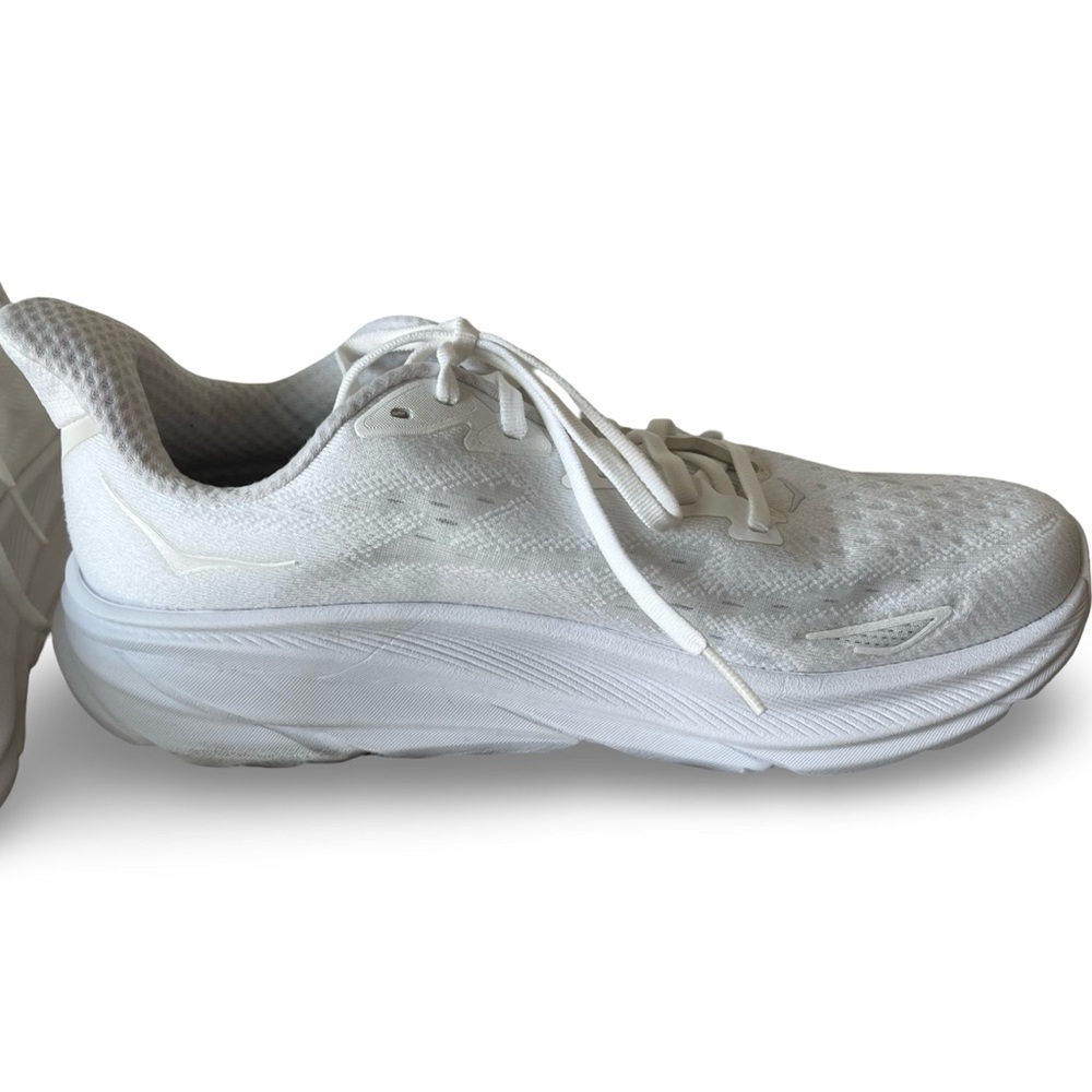 Hoka Clifton 9 Size 9.5 Worn Twice MSRP $164